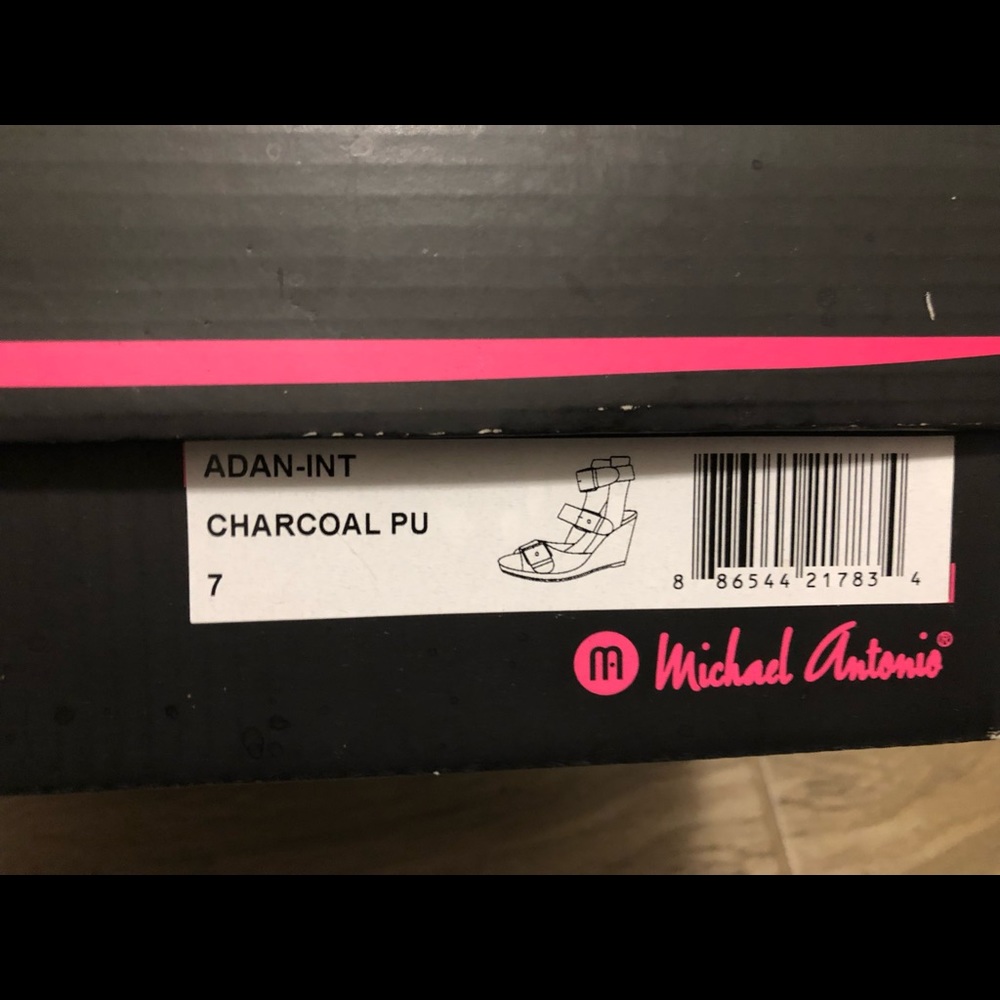 Michael Antonio wedge sandals size 7